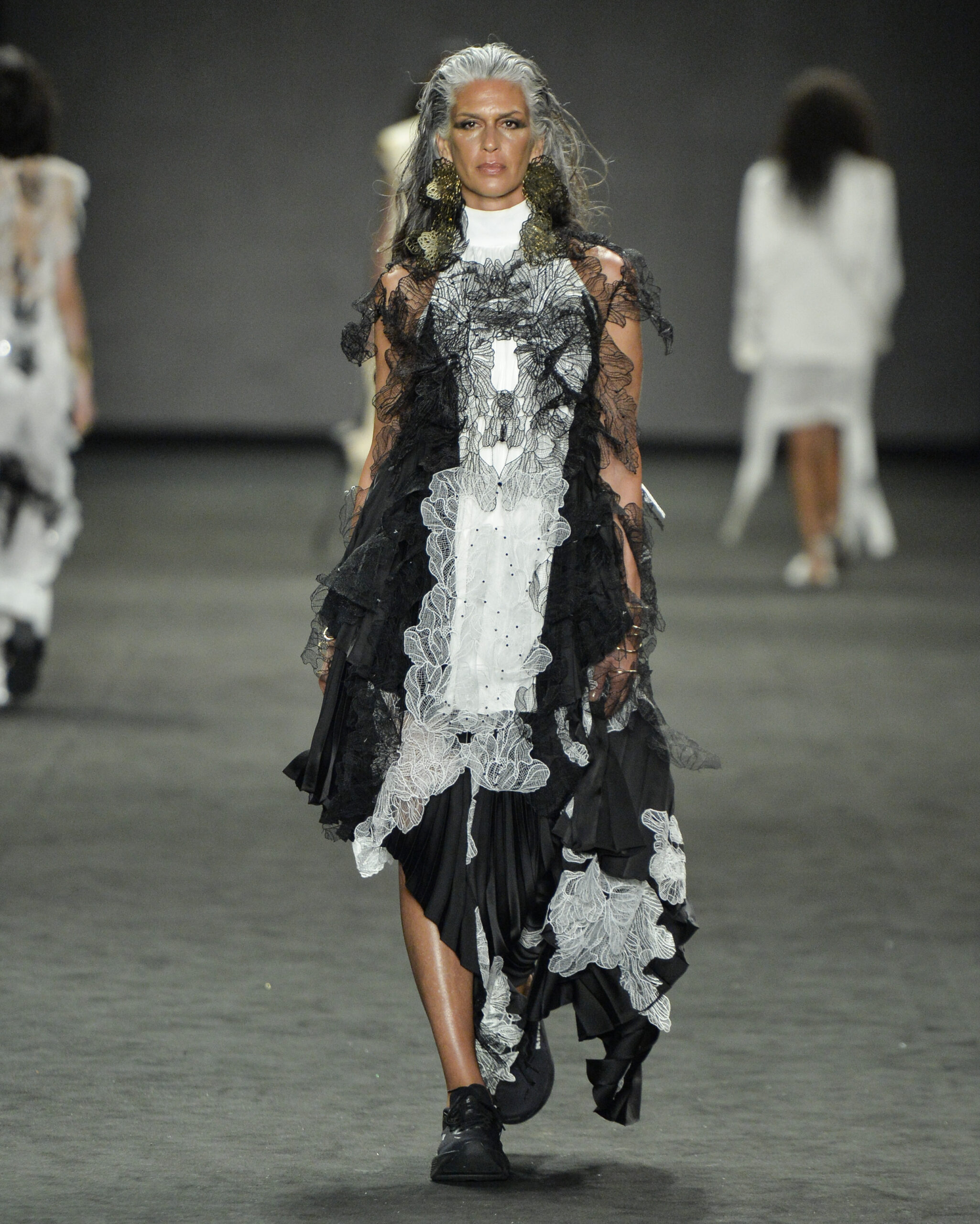 Desfile da grife Apartamento 03 no Rio Fashion Week (Foto: Marcelo Soubhia/ @agfotosite)