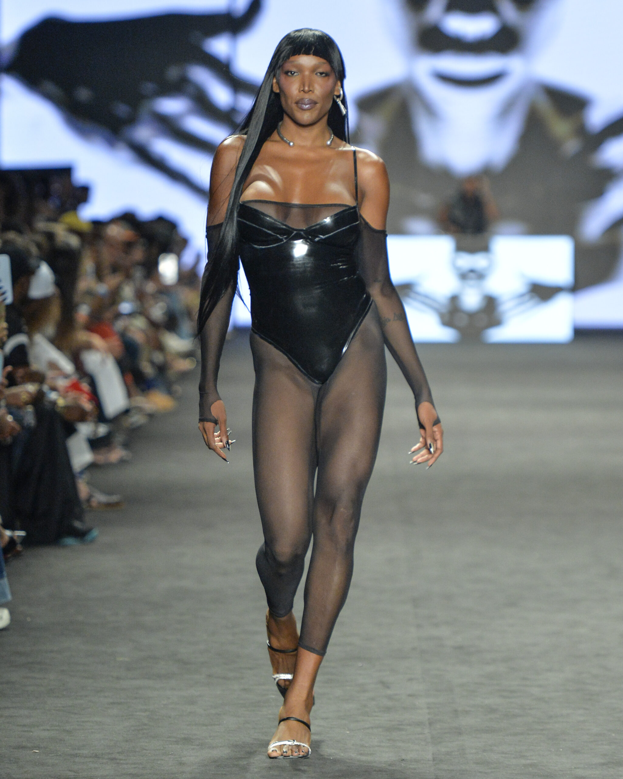 Desfile Dendezeiro no Rio Fashion Week (Foto: Marcelo Soubhia/ @agfotosite)