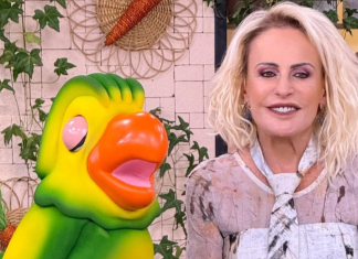 Ana Maria Braga segue trend da gravata com peça estampada de R$ 368,80 Ana Maria Braga (Foto: @anamariabraga/Instagram/Reprodução)