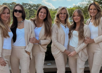 Rafa Justus, Ticiane Pinheiro e família usam looks iguais na Páscoa Kiki Pinheiro, Buby Pinheiro, Jô Pinheiro, Helô Pinheiro, Rafa Justus e Ticiane Pinheiro (Foto: