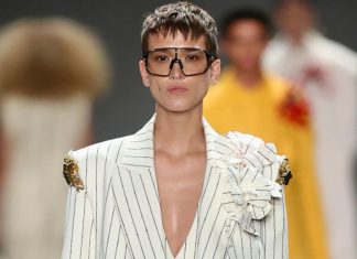 Tendência: alfaiataria oversized invade passarelas do Rio Fashion Week e se impõe no inverno e no verão Look da grife Apartamento 03 (Foto: Roberto Filho/Brazil News)