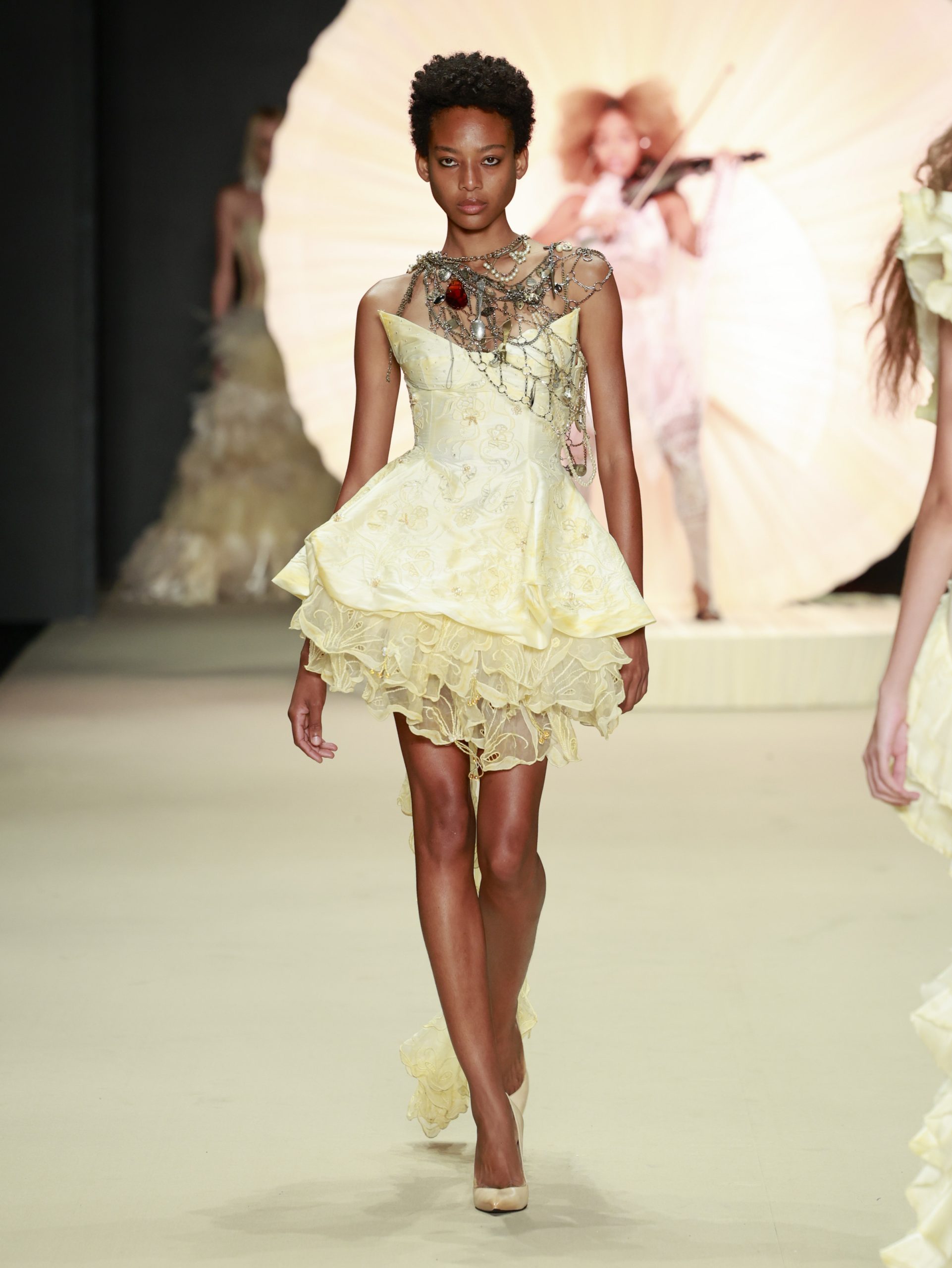 Desfile de Helô Rocha (Foto: Ze Takahashi/ @agfotosite)