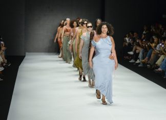Karoline Vitto estreia no Rio Fashion Week sua moda para mulheres plus size e curvilíneas com recortes e sensualidade Desfile de Karoline Vitto (Foto: Marcelo Soubhia/ @agfotosite)