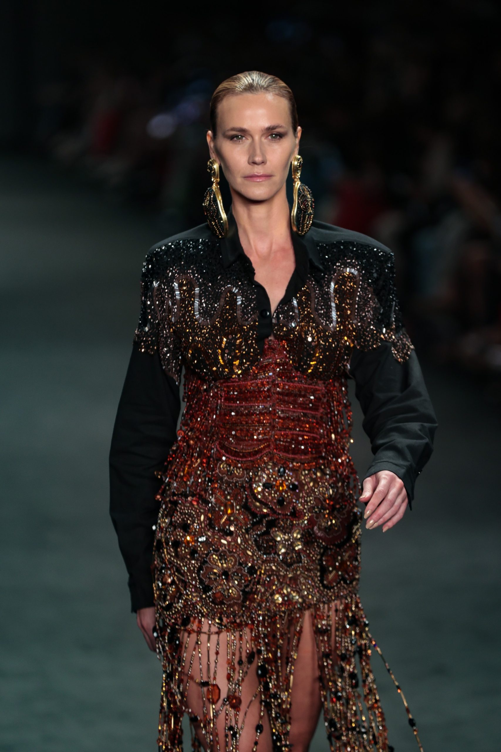 Renata Kuerten no desfile da Hisha, no Rio Fashion Week (Foto: Victor Chapetta/Brazil News)