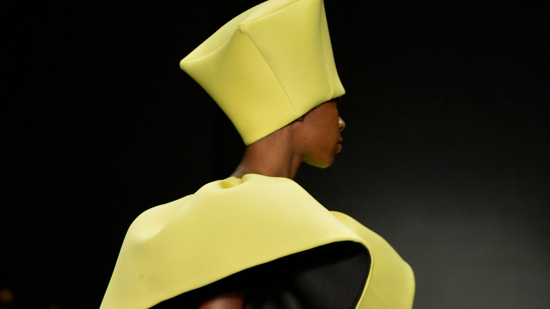 Desfile da Argalji no Rio Fashion Week (Foto: Marcelo Soubhia/ @agfotosite)