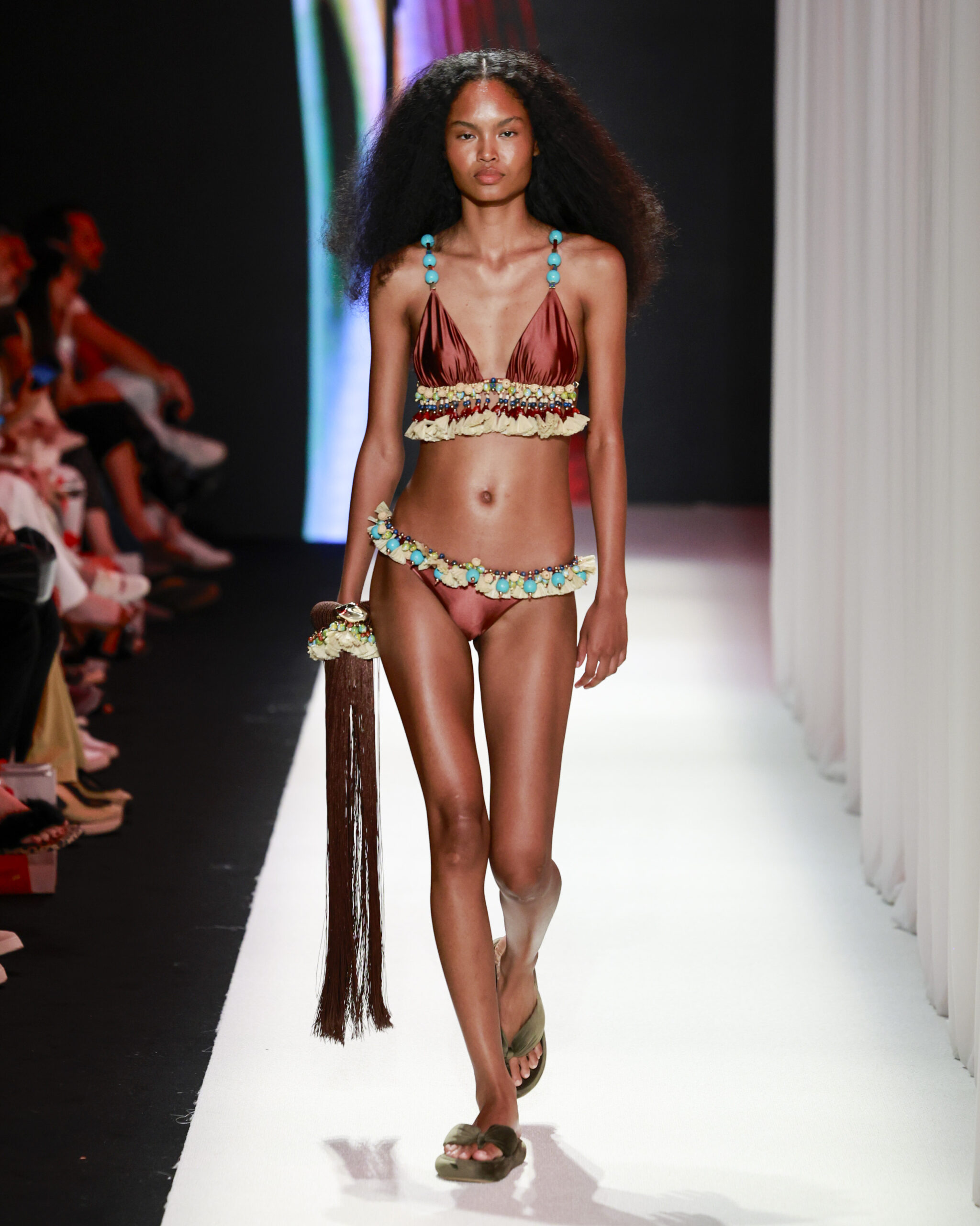 Desfile da Salinas no Rio Fashion Week (Foto: Ze Takahashi/ @agfotosite)