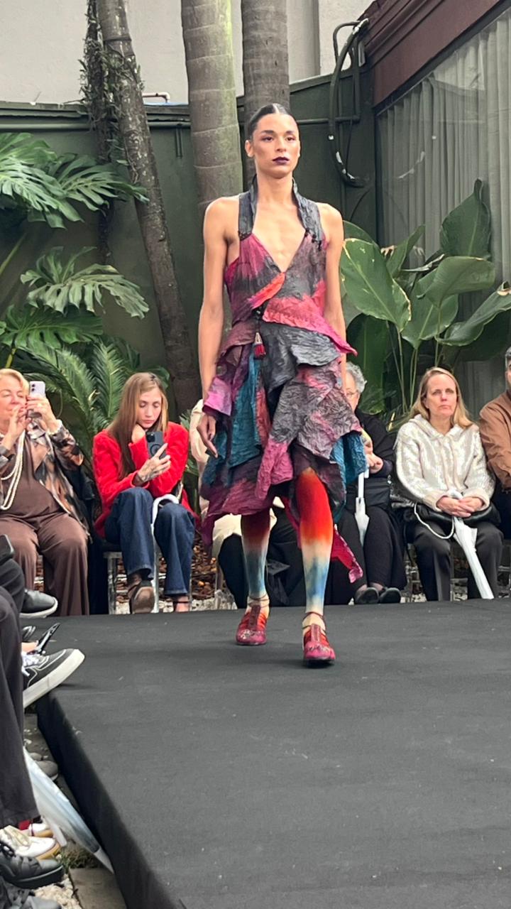 Desfile de Lino Villaventura (Foto: Rosângela Espinossi)