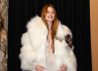 Marina Ruy Barbosa apresenta ‘Antártida’ com smoking, casaco peludo e look boho chic de alta-costura Marina Ruy Barbosa (Foto: Brazil News)