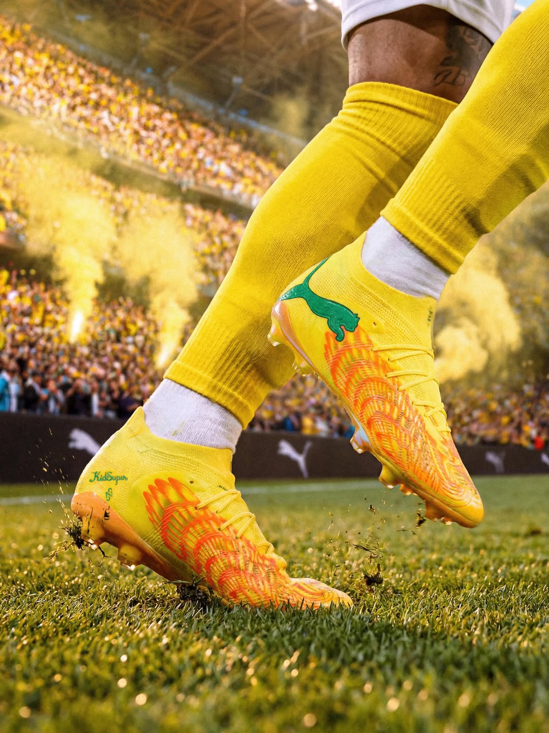 Neymar Jr com as chuteiras amarelas da Puma (Foto: Reprodução/Ibstagram)