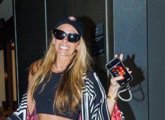 Adriane Galisteu usa aerolook com quimono estampado e bolsa de R$ 37 mil em viagem com a família antes da despedida do filho Adriane Galisteu (Foto: Clayton Felizardo/Brazil News)
