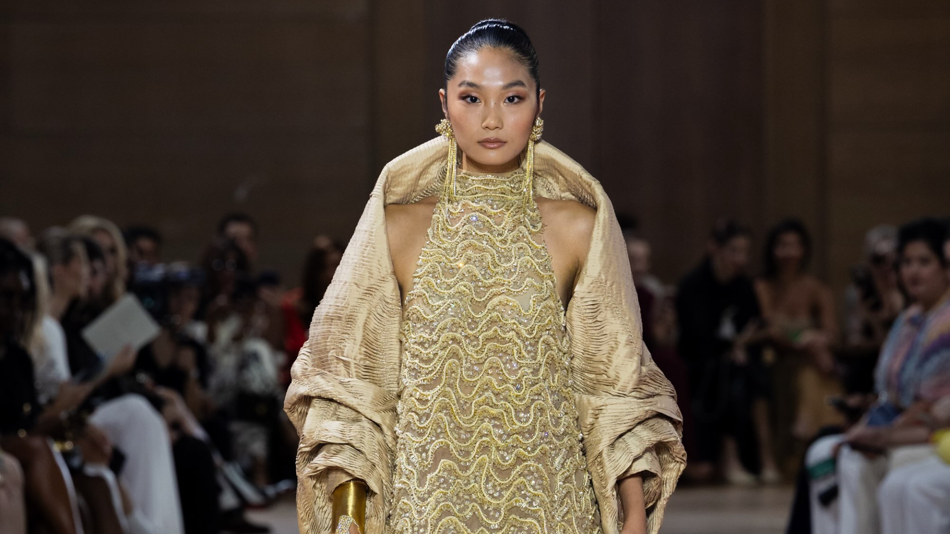 Desfile de alta-costura (Foto: @tonywardcouture/Instagram/Reprodução)