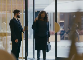 ‘Quem Ama Cuida’: Silvana usa bolsa de R$ 1.148 para compor visual com elegância Belize Pombal em "Quem Ama Cuida" (Foto: Globoplay/Reprodução)