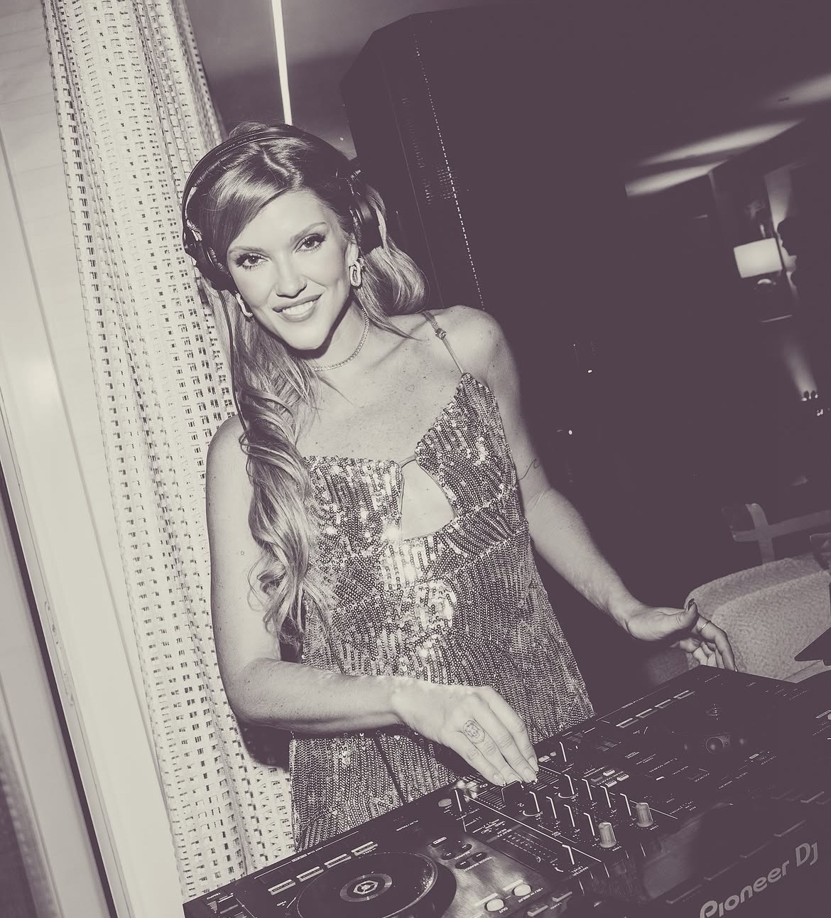 DJ Carol Emmerick (Divulgação)