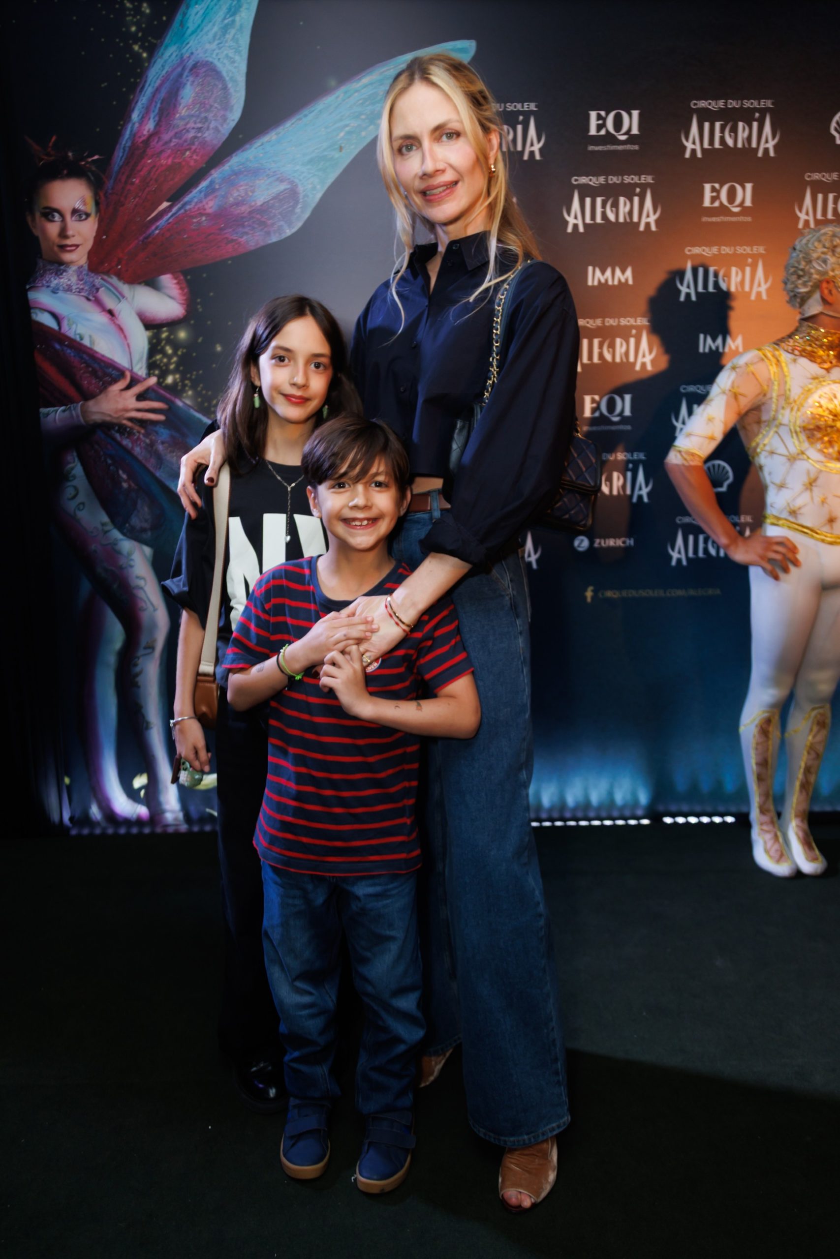 Ana Claudia Michels e os filhos (Foto: Patricia Devoraes/Brazil News)