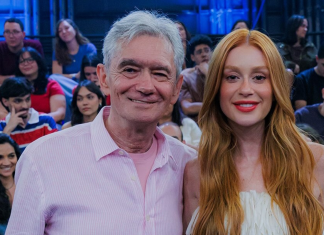Marina Ruy Barbosa mostra charme das franjas em look estiloso para gravar ‘Altas Horas’ Serginho Groisman e Marina Ruy Barbosa (Foto: @altashoras/Instagram/Reprodução)