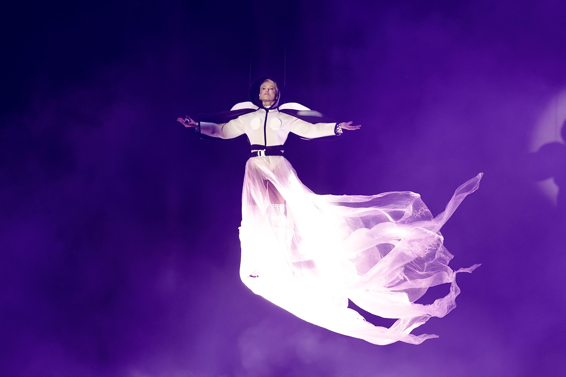 Xuxa em "O Último Voo da Nave" (Foto: Iwi Onodera/ Brazil News)