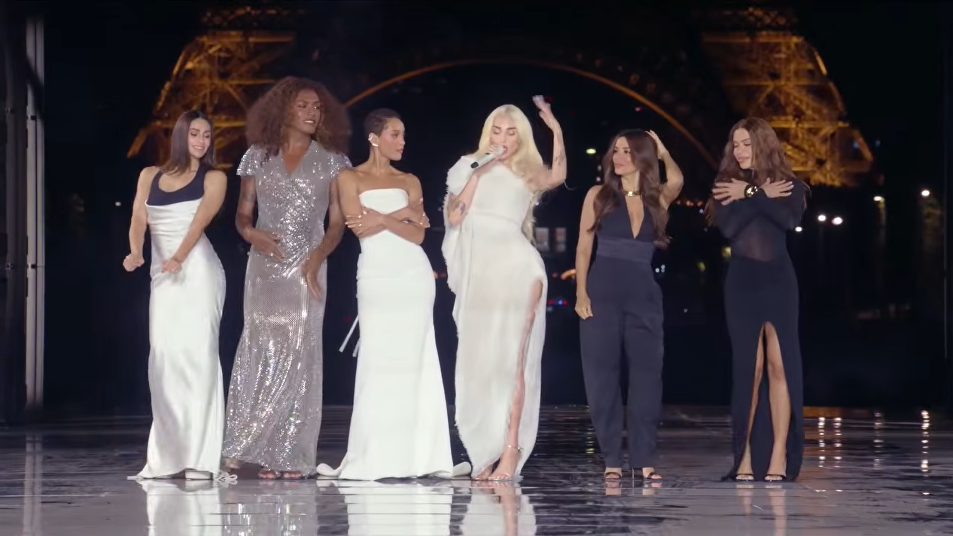 Linker, Taís Araújo e Anitta no Le Défilé (Reprodução/Youtube/L'Oréal)