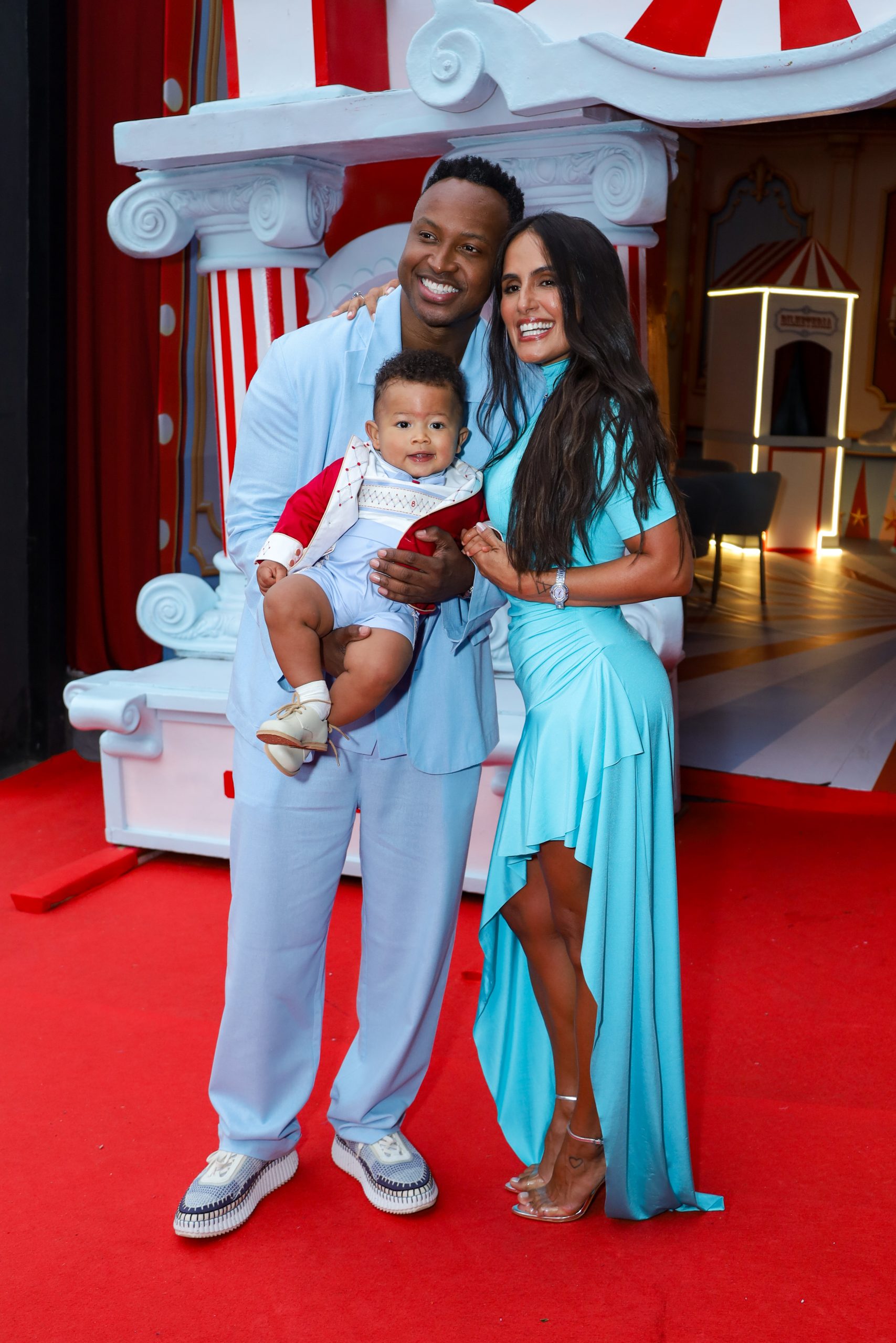 Thiaguinho, Carol Peixinho e Bento (Foto: Lucas Ramos/Brazil News)