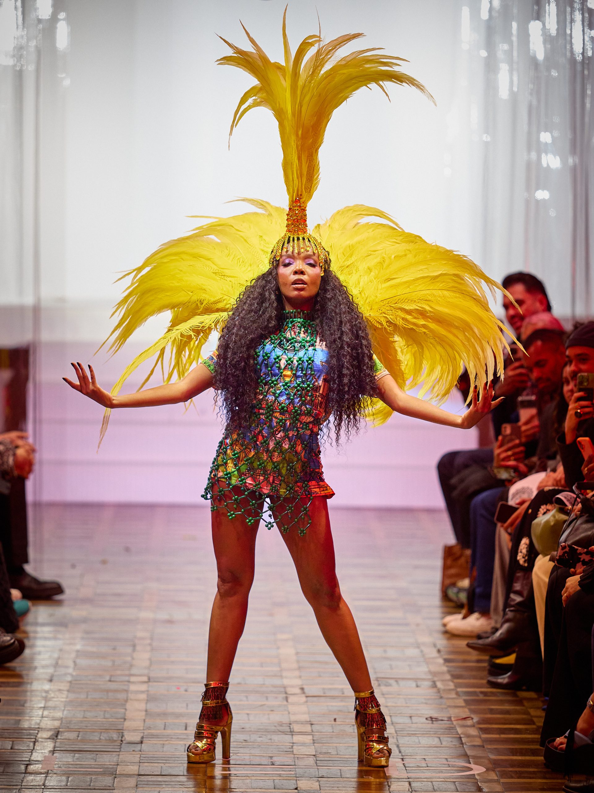 Thelminha no desfile LED (Foto: Zé Takahashi/Divulgação)
