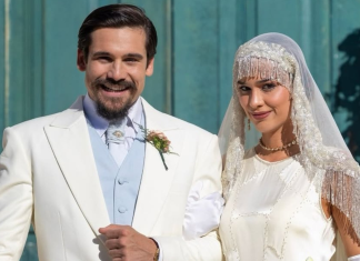 A Nobreza do Amor: Theresa Fonseca usa vestido de noiva com referências de art déco e véu de 12 kg Nicolas Prattes e Theresa Fonseca (Foto: Angélica Goudinho e Lufre/TV Globo/Divulgação)