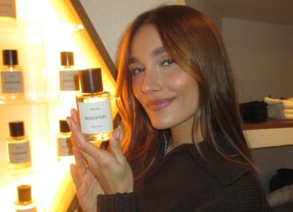 Sasha inaugura flagship da Mondepars e confessa: “Era um sonho meu ter perfumes na marca” Sasha com a nova fragrância da Mondepars (Foto: Onlylusca/Divulgação)