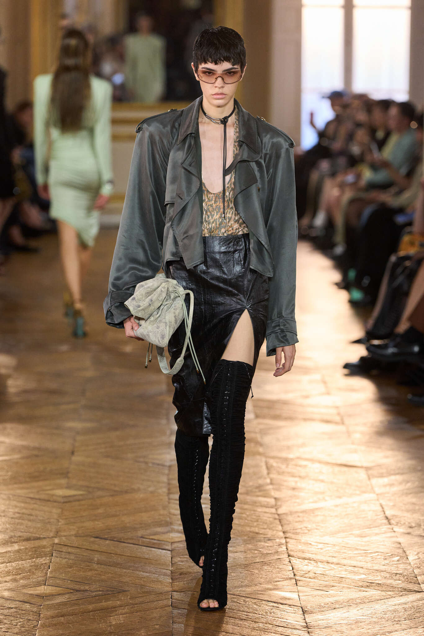 Desfile Balmain primavera-verão 2027 (Foto: Divulgação)