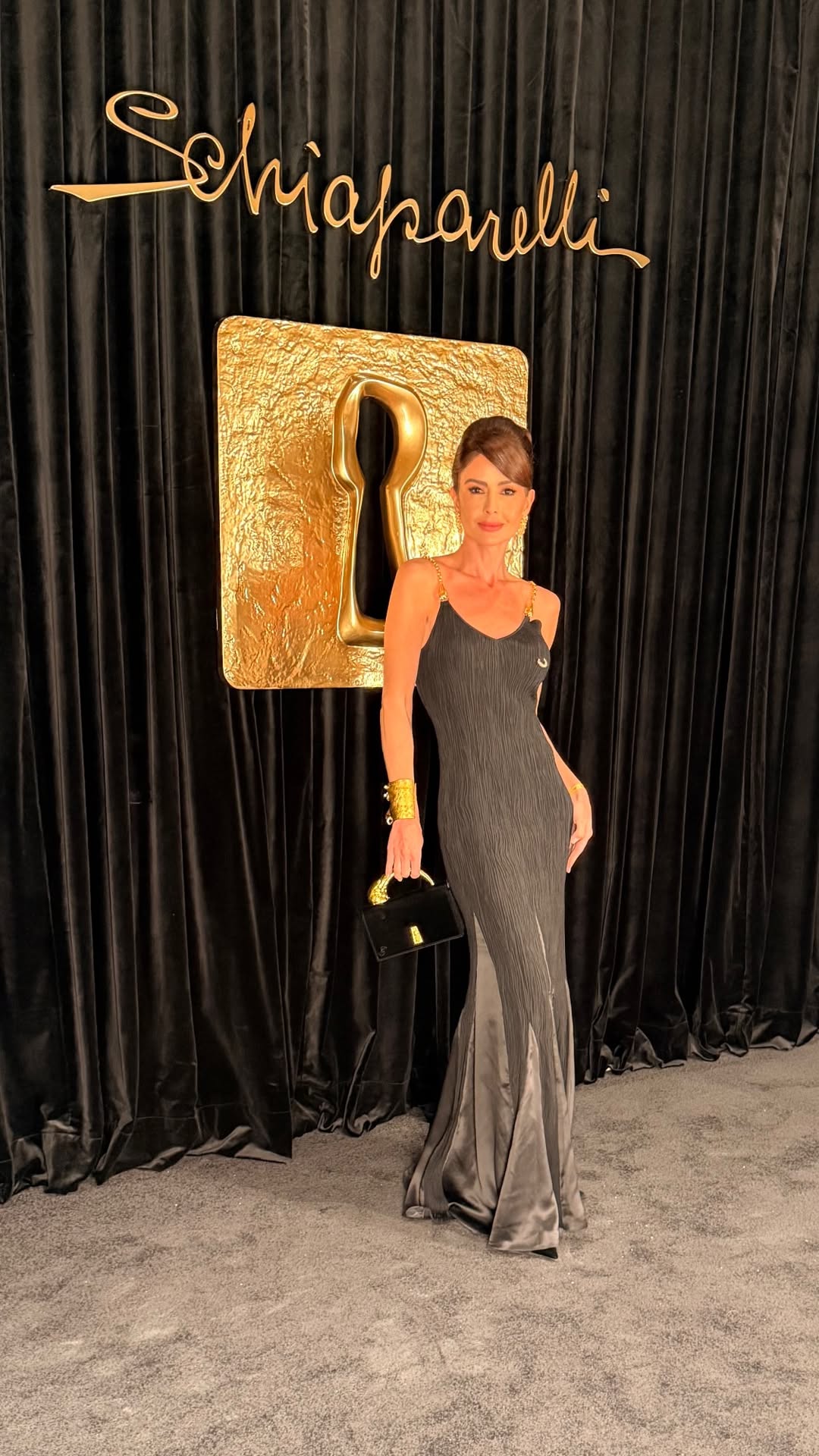 Cris Buffara para Schiaparelli (Foto: Fatti Arantes/Divulgaação)