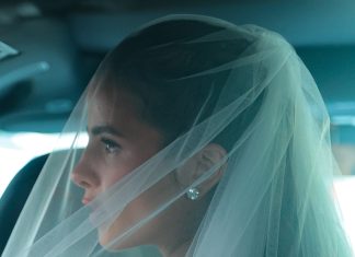 Minimalismo dos anos 1990 à renda e véu sobre o rosto: detalhes dos vestidos de noiva Giulia Be Giulia Be (Foto: Brazil News)