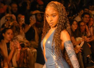 SPFW: Normani, Karol Conká, Duquesa desfilam na Dendezeiro, que volta os olhos para a urbanidade de São Paulo Normani desfila para a Dendezeiro (Foto: Will Dias/Brazil News)