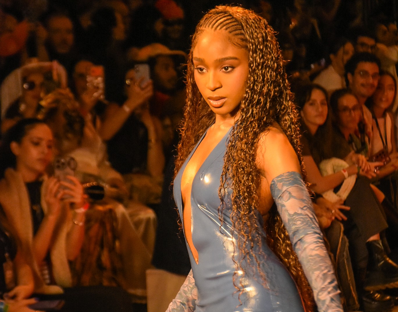 Normani desfila para a Dendezeiro (Foto: Will Dias/Brazil News)