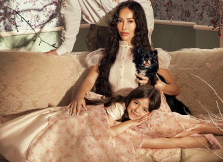 Dia das Crianças: Sabrina Sato com Zoe e + famosas com looks ‘tal mãe, tal filhos’ Sabrina Sato e Zoe (Foto: @sabrinasato/Instagram/Reprodução)