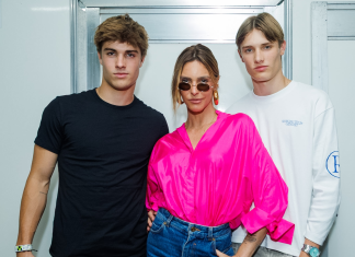 No SPFW, Fernanda Lima fala sobre filhos modelos: ‘não costumo dar conselhos de moda para eles, porque já superaram muito o que eu fui como modelo’ Francisco, Fernanda Lima e João (Foto: Clayton Felizardo/Brazil News)