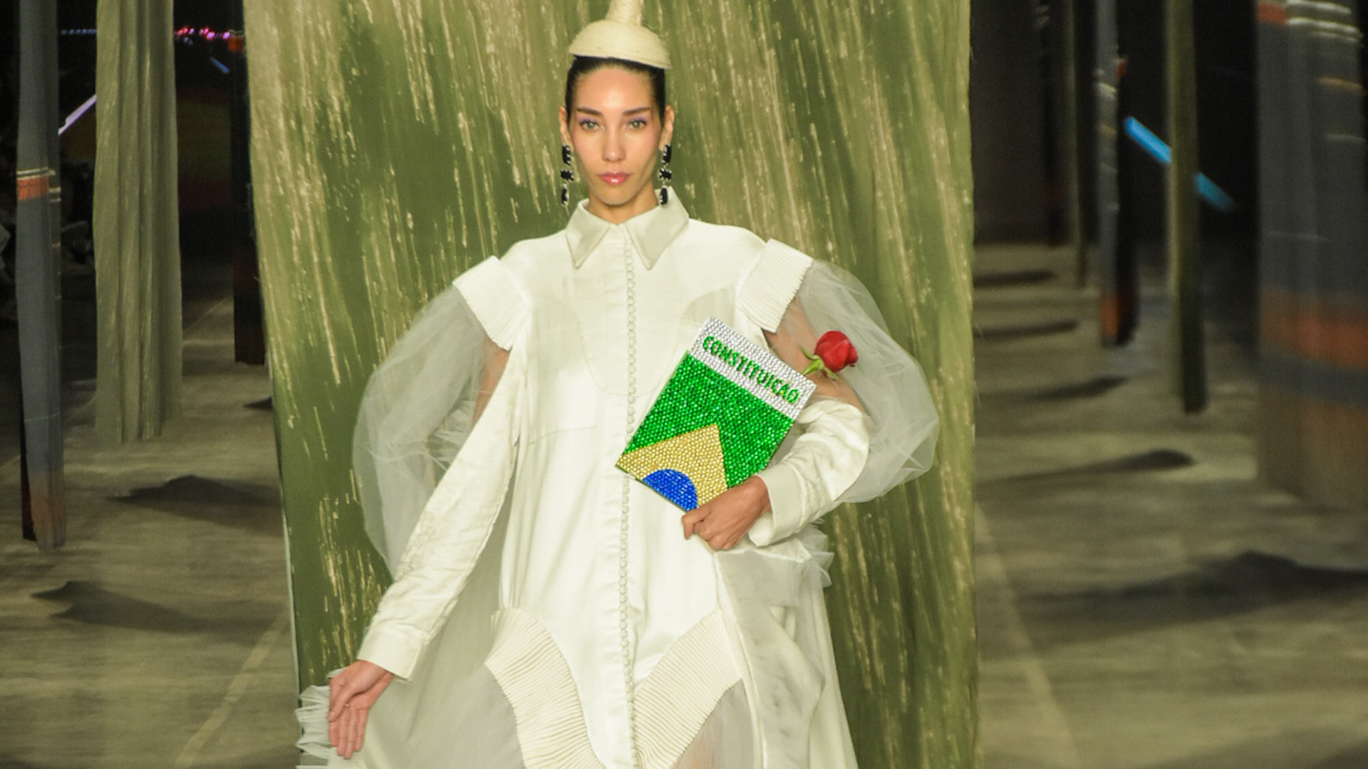 Desfile da FOZ (Foto: Will Dias/Brazil News)