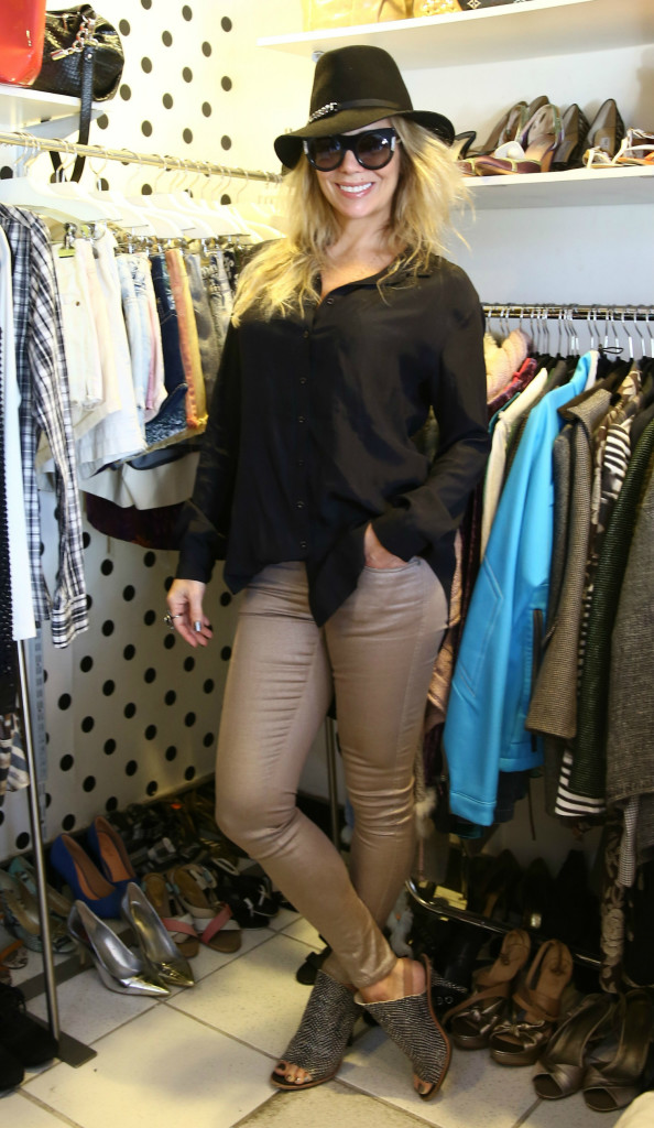 a-danielle_winits_AgNews_bicolor_preto_marrom_moda_look