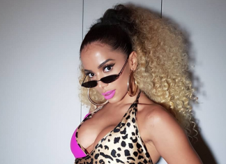 Até Anitta quer ter cabelo cacheado Foto: Ouibelle/Reprodução