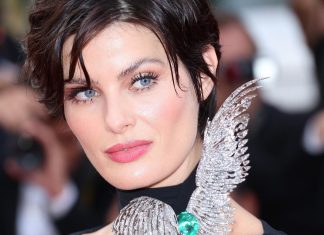 Joias raras, volume, espelho: trends de Cannes em 15 looks Isabeli Fontana (Foto: Reprodução/Instagram/@isabelifontana)