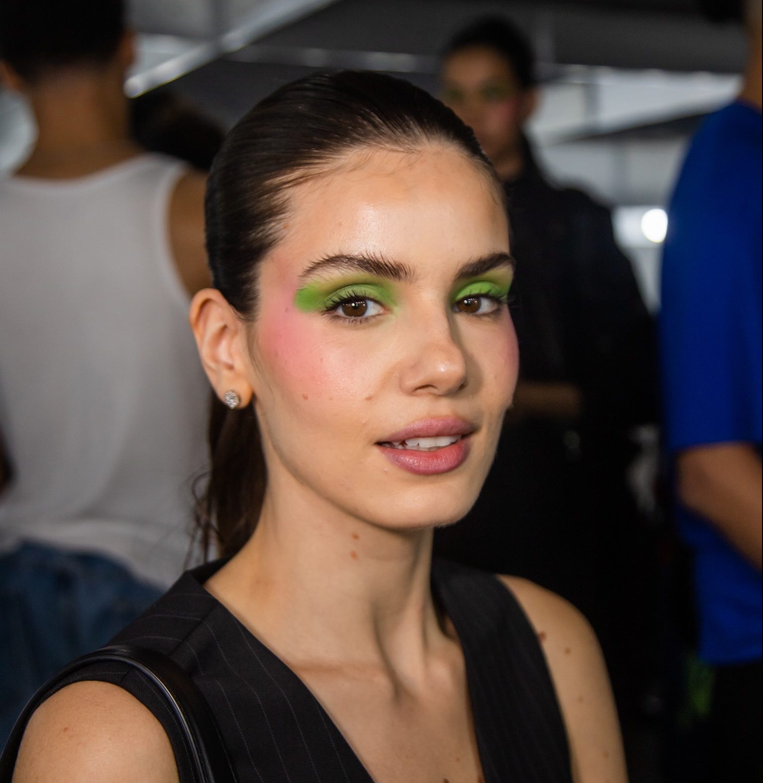 Camila Queiroz em desfile Martins (Foto: Patricia Devoraes / Brazil News)