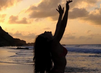 Jade Picon usa asa-delta, cortininha, crochê e + em Noronha Jade Picon (Foto: @jadepicon/Instagram/Reprodução)