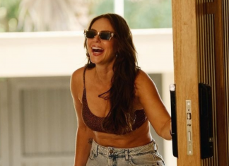 Paolla Oliveira arranca elogios de bermuda jeans e animal print Paolla Oliveira (Foto: @paollaoliveirareal/Instagram/Reprodução)