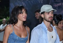 Bruna Marquezine repete bolsa de R$ 18 mil com look all jeans Bruna Marquezine e João Guilherme (Foto: Daniel Pinheiro/Brfazil News