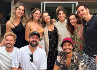 Elenco de ‘Sandy & Junior’ se reúne e cantora acerta com floral Elenco de "Sandy & Junior" (Foto: @vilhenap/Instagram/Reprodução)